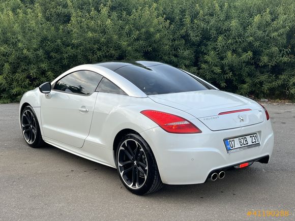 MAKYAJLI RCZ HATASIZ BOYASIZ SEDEFLİ EKRANLI DİKİŞLİ GÖĞÜS