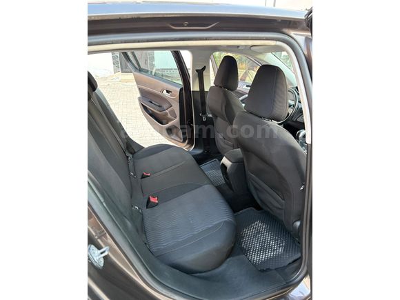 Sahibinden Peugeot 308 1.6 e-HDi Active 2014 Model