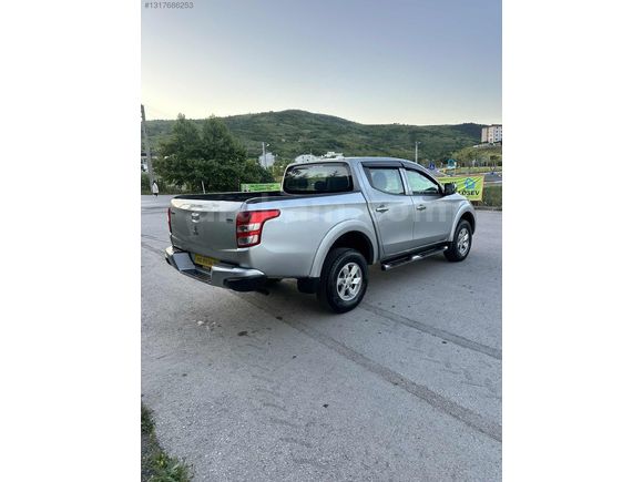 MİTSUBİSHİ L 200 FUL ORJINAL KOÇ OTO GALERİ