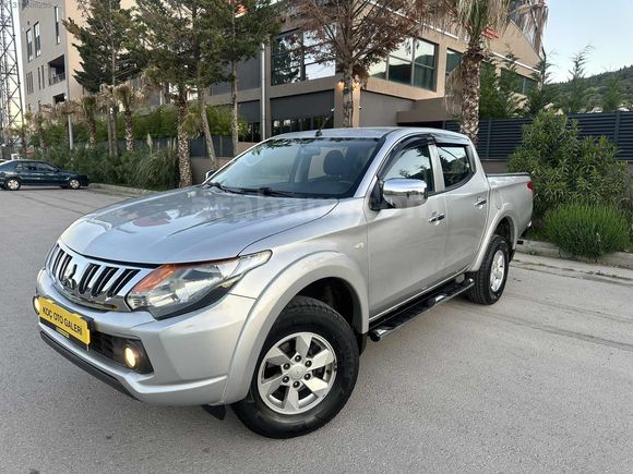 MİTSUBİSHİ L 200 FUL ORJINAL KOÇ OTO GALERİ
