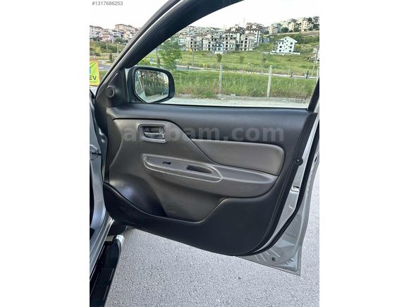MİTSUBİSHİ L 200 FUL ORJINAL KOÇ OTO GALERİ