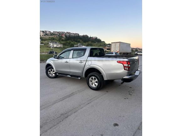 MİTSUBİSHİ L 200 FUL ORJINAL KOÇ OTO GALERİ