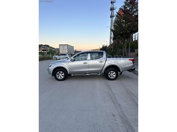 MİTSUBİSHİ L 200 FUL ORJINAL KOÇ OTO GALERİ