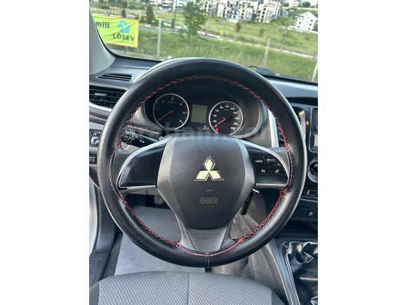 MİTSUBİSHİ L 200 FUL ORJINAL KOÇ OTO GALERİ