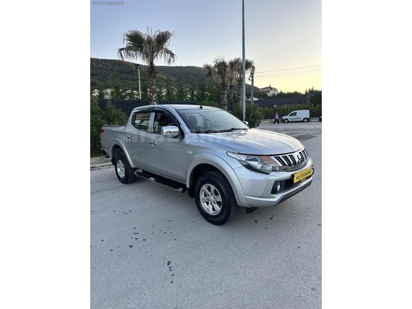 MİTSUBİSHİ L 200 FUL ORJINAL KOÇ OTO GALERİ