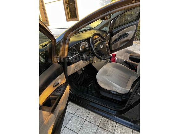 208.000 km  2011 model Fiat Linea 1.3 Multijet Emotion Plus