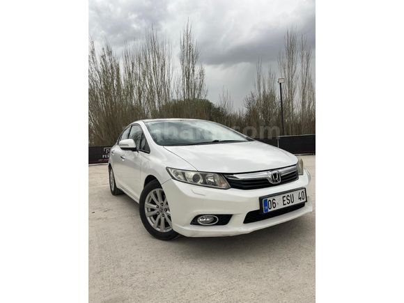 Sahibinden Honda Civic 1.6i VTEC Elegance 2012 Model Adana