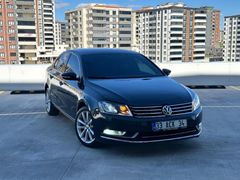 Galeriden Volkswagen Passat 2.0 TDi BlueMotion Highline 2012 Model Gaziantep