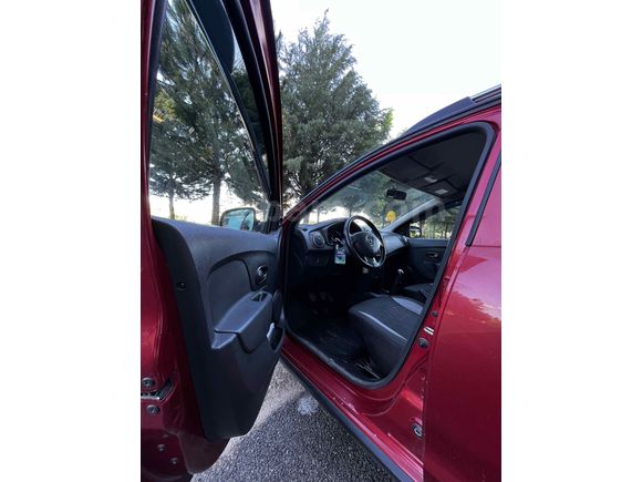 Dacia Sandero 1.5 dCi Stepway 2013 2014 cıkıslı hatasız boyasız