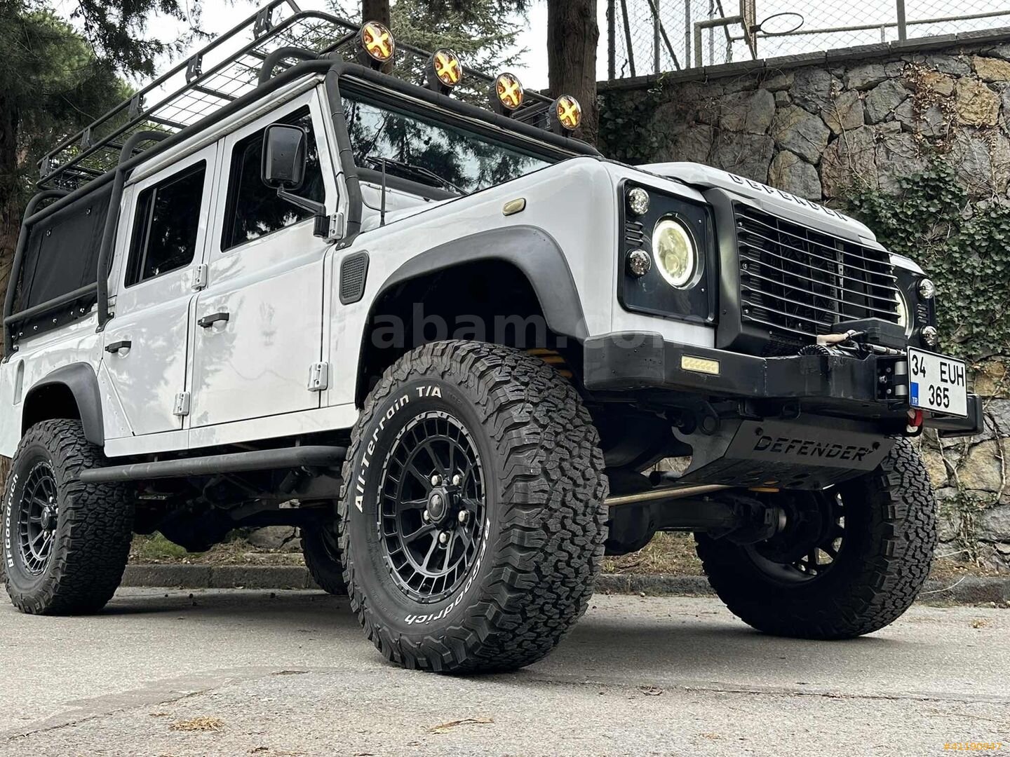 Galeriden Land Rover Defender 110 2.5 D 1993 Model İstanbul 6.001 km Beyaz 5