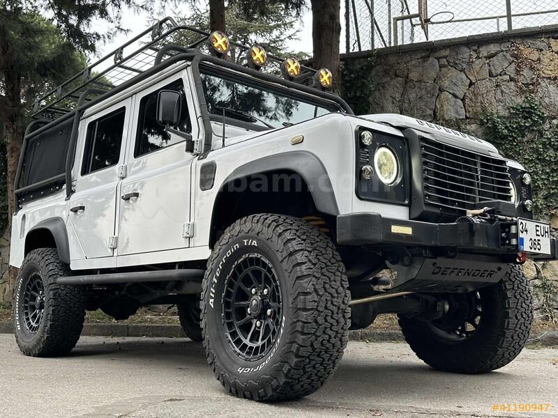 Galeriden Land Rover Defender 110 2.5 D 1993 Model İstanbul 6.001 km Beyaz