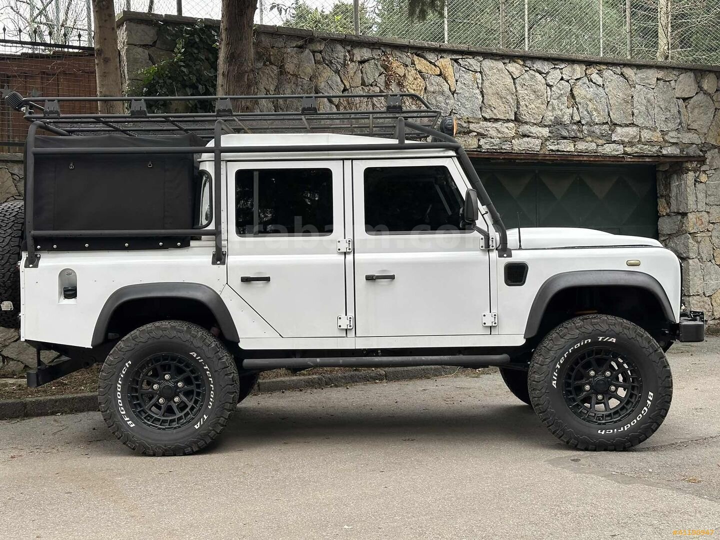 Galeriden Land Rover Defender 110 2.5 D 1993 Model İstanbul 6.001 km Beyaz 6