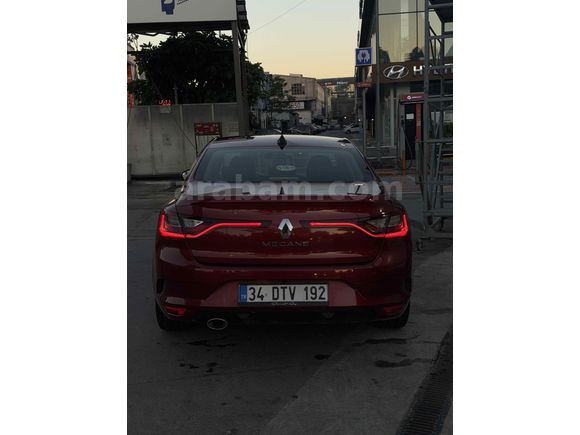 Sahibinden Renault Megane 1.6 Joy 2017 Model  95.000 km Kırmızı