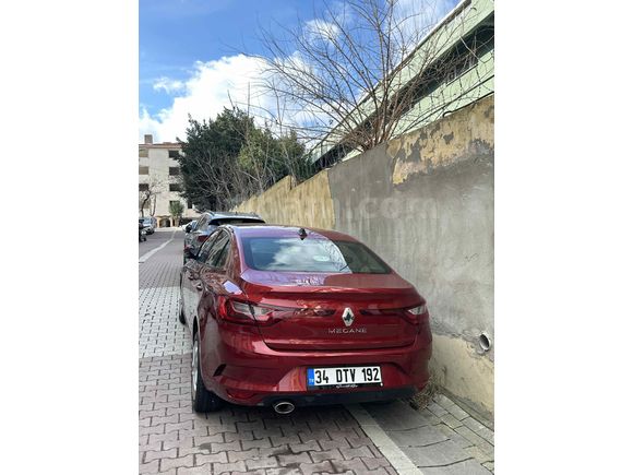 Sahibinden Renault Megane 1.6 Joy 2017 Model  95.000 km Kırmızı