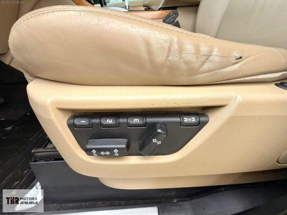 TANER,DEN RANGE ROVER 2.7 TDV6 HSE