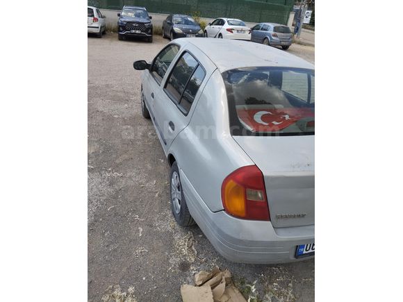 Sahibinden Renault Clio 1.4 RNA 2001 Model