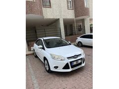 Sahibinden Ford Focus 1.6 TDCi Trend X 2013 Model  204.000 km Beyaz