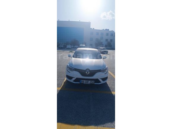 Sahibinden Renault Megane 1.5 Blue DCI Joy 2020 Model