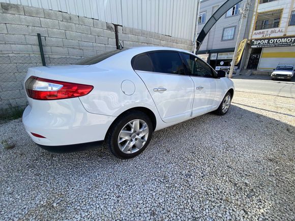 Sahibinden Renault Fluence 1.5 dCi Touch Plus 2014 Model
Trafiğe 2015 çıkışlıdır 