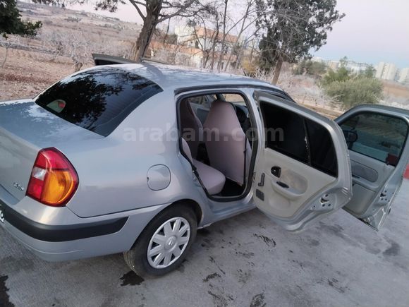 Sahibinden Renault Clio 1.4 Alize 2006 Model  110.000 km Füme