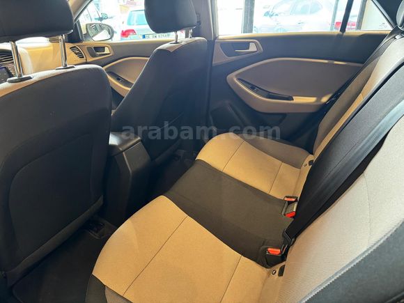 EA AUTO'DAN BOYASIZ DEĞİŞENSİZ 2016 MODEL OTOMATİK 92.000 KM