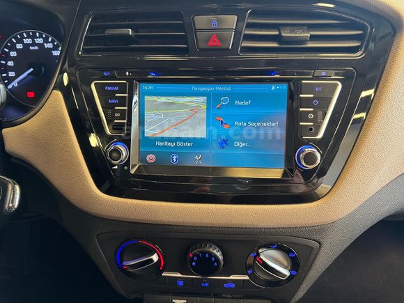 EA AUTO'DAN BOYASIZ DEĞİŞENSİZ 2016 MODEL OTOMATİK 92.000 KM