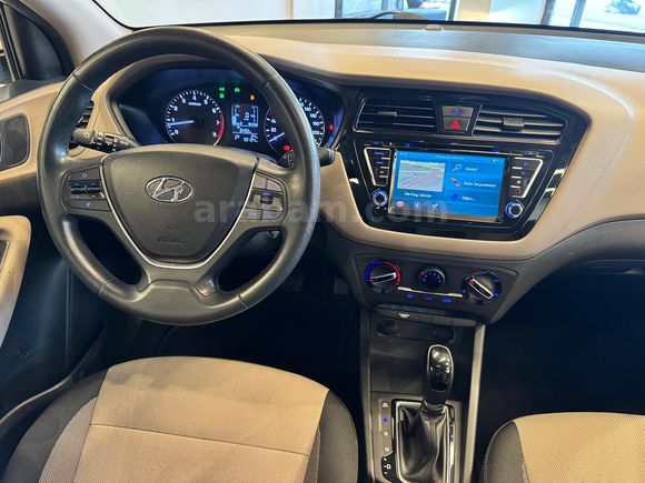 EA AUTO'DAN BOYASIZ DEĞİŞENSİZ 2016 MODEL OTOMATİK 92.000 KM