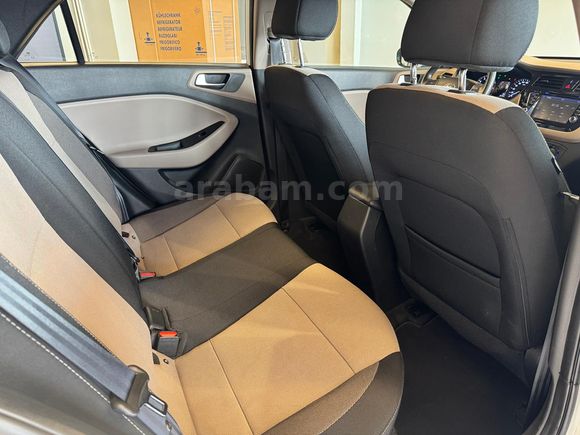 EA AUTO'DAN BOYASIZ DEĞİŞENSİZ 2016 MODEL OTOMATİK 92.000 KM