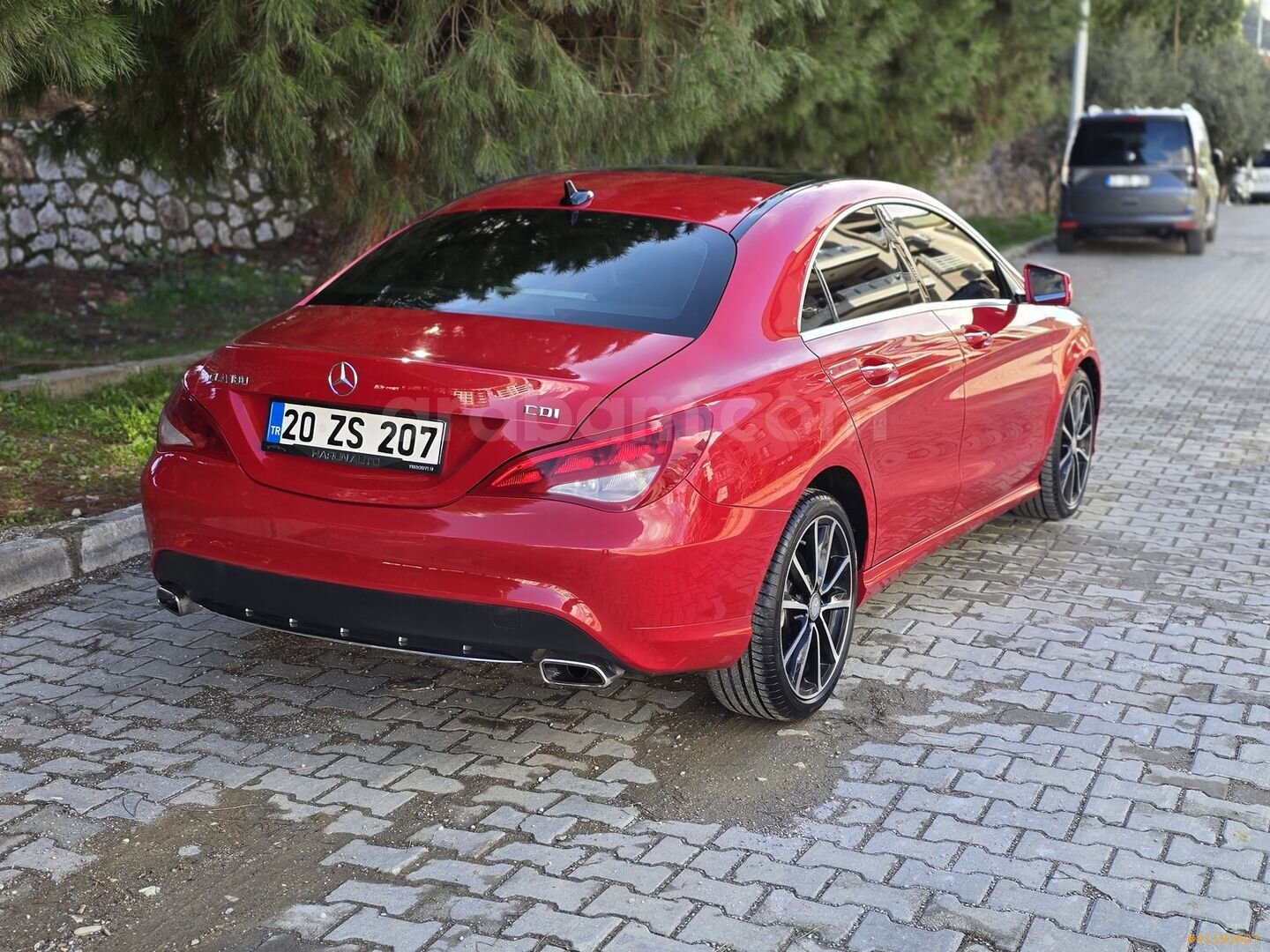 Galeriden Mercedes - Benz CLA 180 D Urban 2014 Model Manisa 165.000 km Kırmızı 4