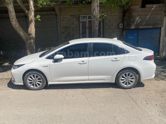 Sahibinden Toyota Corolla 1.8 Hybrid Dream 2021 Model