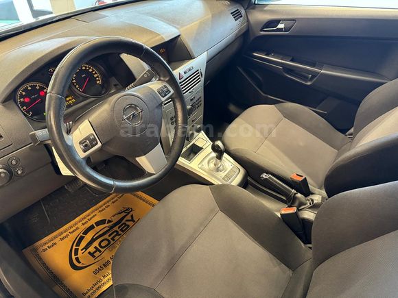 EA AUTO'DAN TEK PARÇA BOYALI DEĞİŞENSİZ TRAMERSİZ OTOMATİK