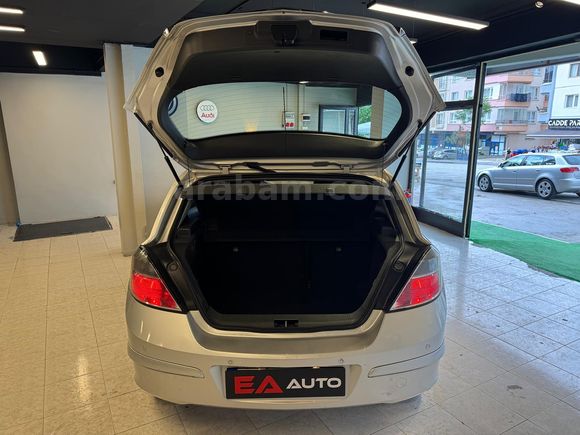 EA AUTO'DAN TEK PARÇA BOYALI DEĞİŞENSİZ TRAMERSİZ OTOMATİK