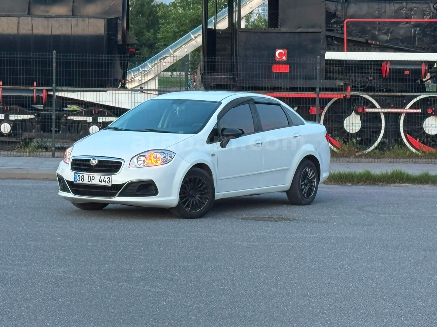 Galeriden Fiat Linea 1.3 Multijet Pop 2012 Model Kayseri 240.000 km Beyaz 7