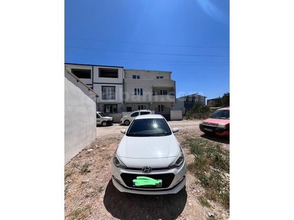 Sahibinden Hyundai i20 1.2 MPI Style 2015 Model