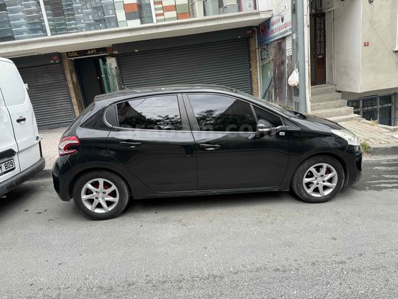 Sahibinden Peugeot 208 1.4 HDi Active 2012 Model 