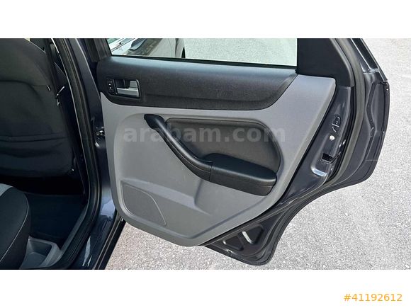 ÖZKAN'DAN 2011 FOCUS 1.6TDCİ COLLECTİON 90HP EMSALSİZ KONDİSYON