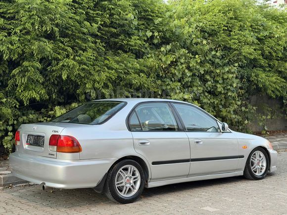 Sahibinden Honda Civic 1.6 i ES 2000 Model 