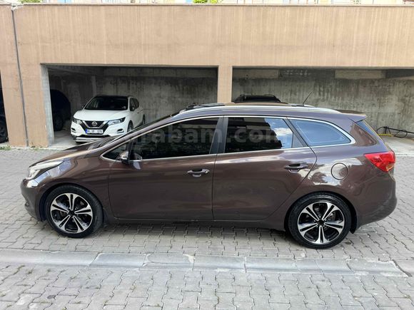 Sahibinden Kia Ceed 1.6 CRDi Concept SW 2012 Model 