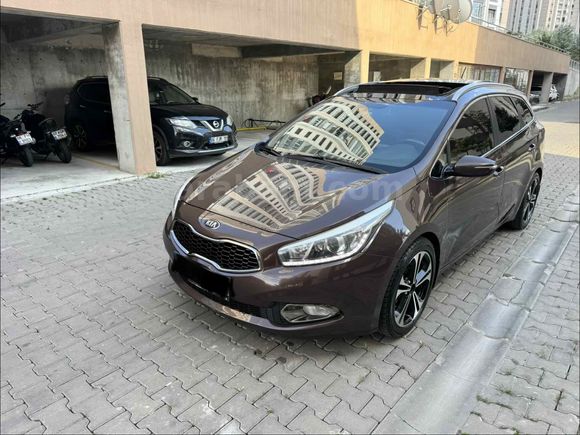 Sahibinden Kia Ceed 1.6 CRDi Concept SW 2012 Model 