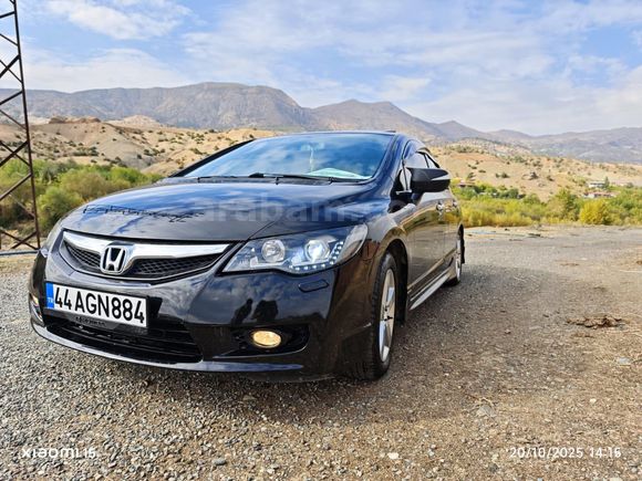 Sahibinden Honda Civic 1.6 Elegance 2011 Model  190.000 km Siyah