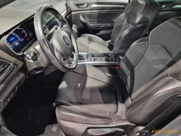 MAİS İZMİR Megane Sedan 1.3 TCe Icon EDC