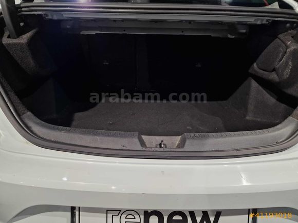 MAİS İZMİR Megane Sedan 1.3 TCe Icon EDC