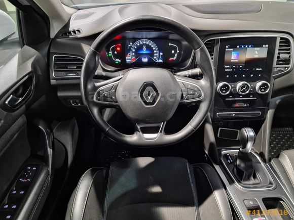 MAİS İZMİR Megane Sedan 1.3 TCe Icon EDC