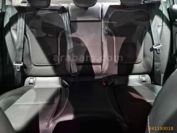 MAİS İZMİR Megane Sedan 1.3 TCe Icon EDC