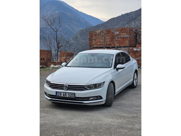 Sahibinden Volkswagen Passat 1.6 TDi BlueMotion Comfortline 2015 Model