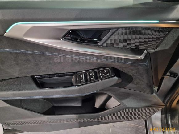 Mais İzmir Şube Austral 1.2 E-Tech Hybrid Techno Esprit Alpine