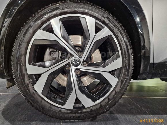 Mais İzmir Şube Austral 1.2 E-Tech Hybrid Techno Esprit Alpine