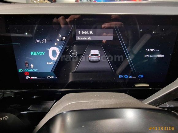 Mais İzmir Şube Austral 1.2 E-Tech Hybrid Techno Esprit Alpine