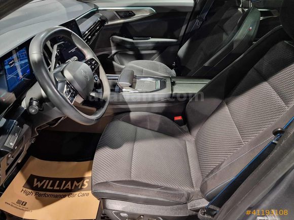 Mais İzmir Şube Austral 1.2 E-Tech Hybrid Techno Esprit Alpine