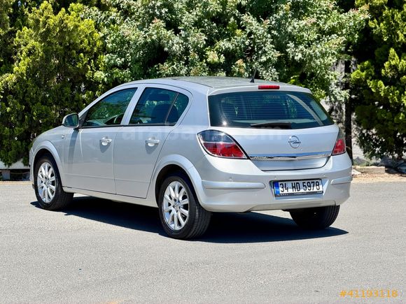 Emsalsiz Temizlikte 130 Bin Km Astra H 1.3 CDTI